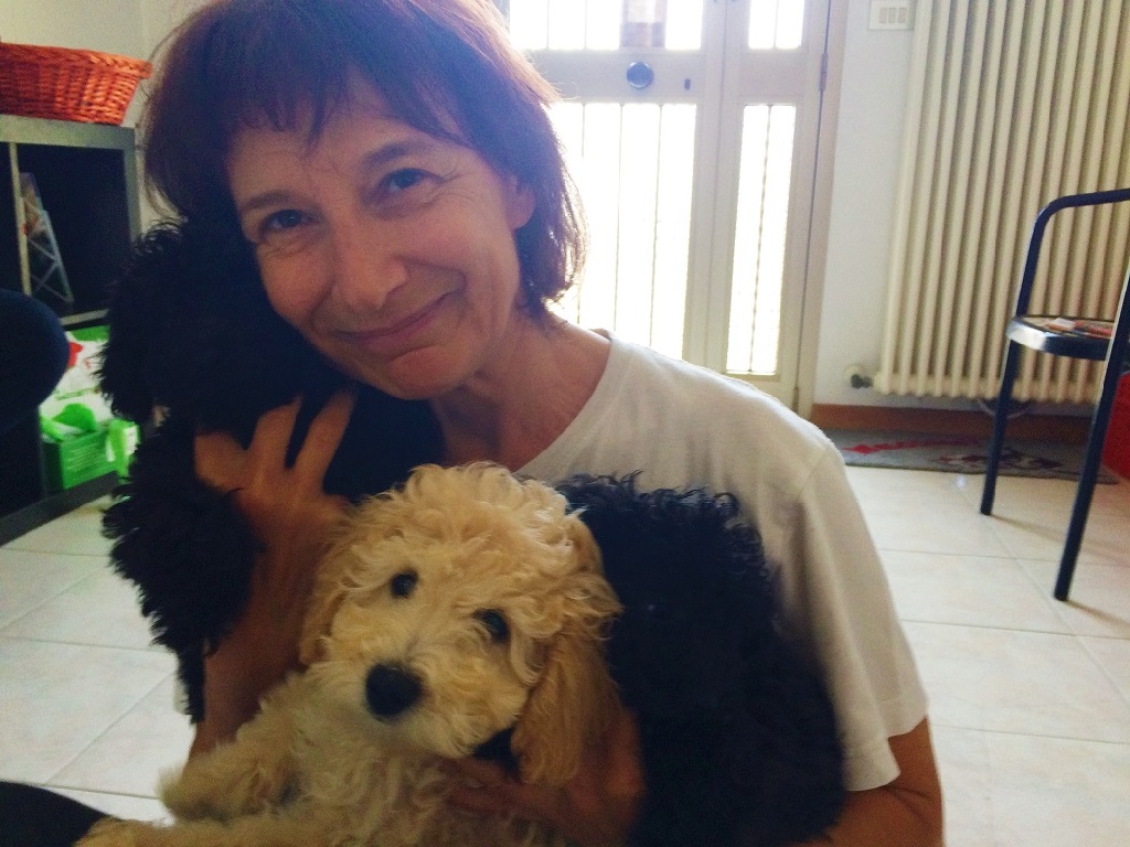 Monica in ambulatorio con 3 cuccioli (Cesena)