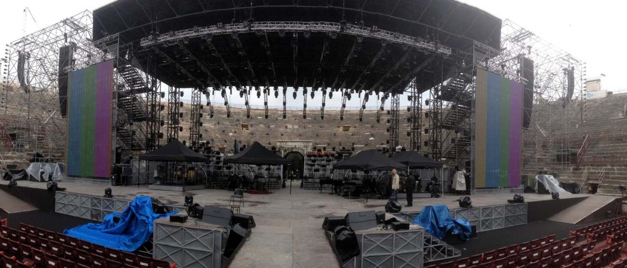 Gianni Morandi Live in Arena di Verona 