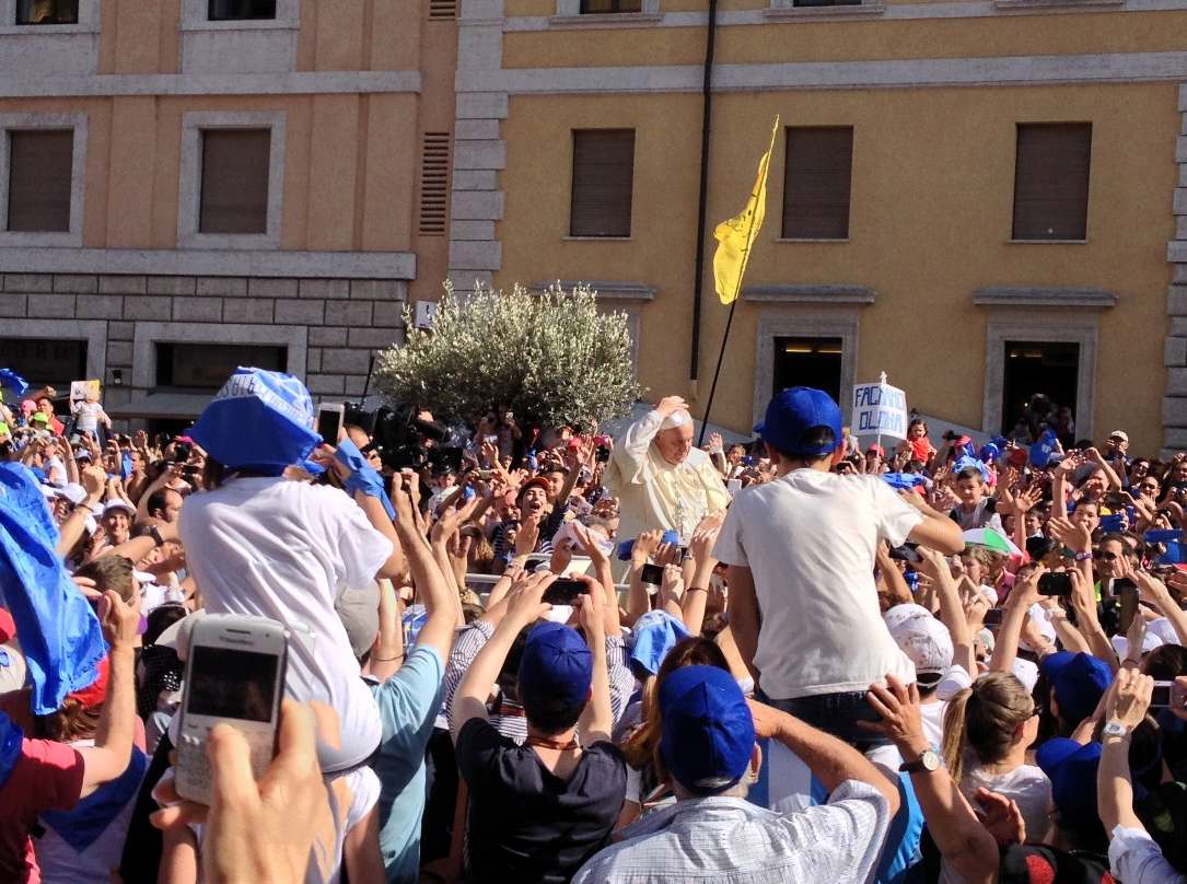 ROma Via della Conciliazione Incontro Papa Francesco con le famiglie