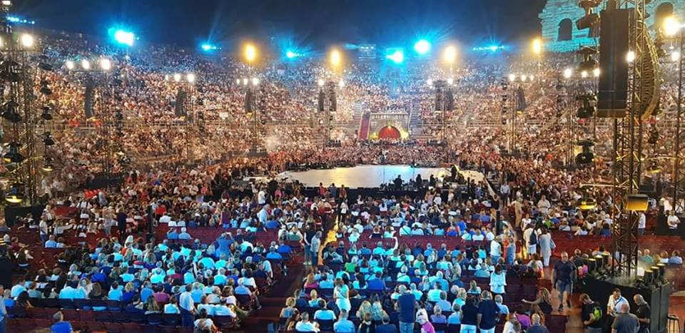 Claudio Baglioni Arena Verona 50 Anni al Centro