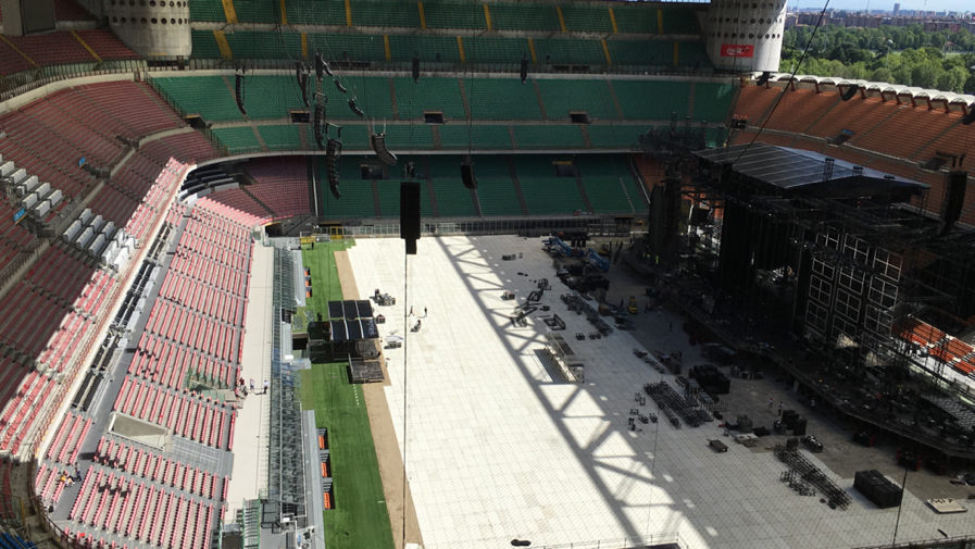 Vasco Allestimento Impianti e set uo Delay San Siro 