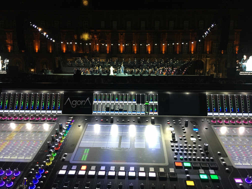 Teatro San Carlo Piazza Del Plebiscito