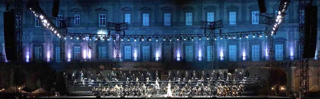 Carmen Piazza Plebiscito Teatro San Carlo