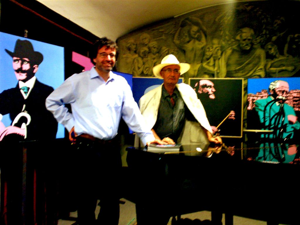 Con mio padre Tiziano Marcheselli alla sua mostra su Toscanini alla Corale Verdi, 6-6-2009
