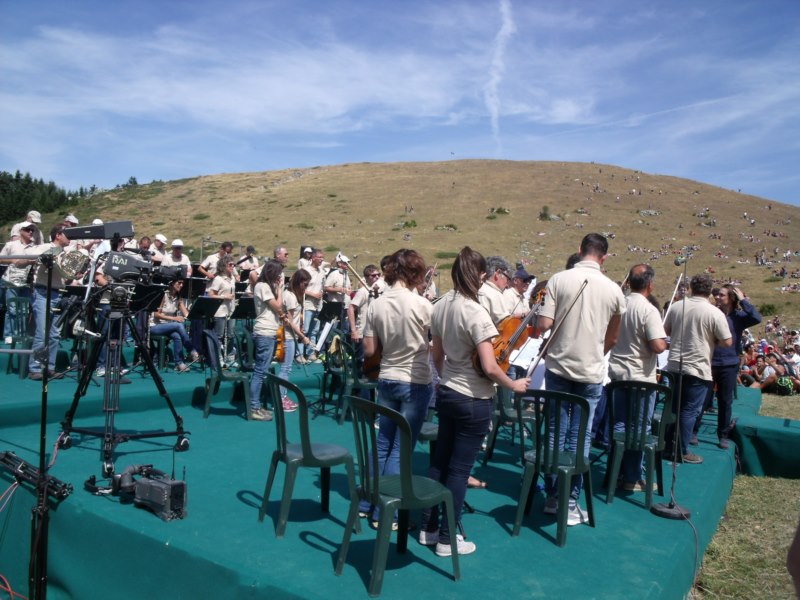 37 CONCERTO DI FERRAGOSTO 2017 ALPE GAVO FRABOSA SOTTANA  ORCHESTRA BARTOLOMEO BRUNI DI CUNEO                                                                                           