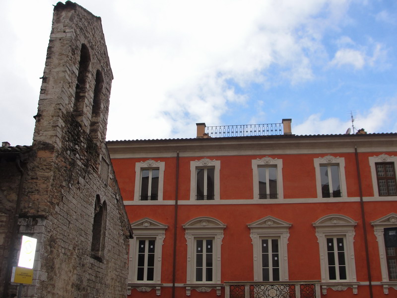 Spoleto-Donne nell'arte e per l'arte